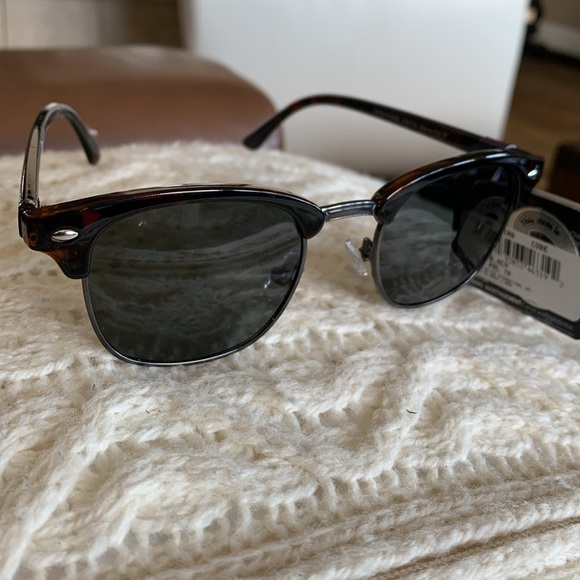 Foster Grant TruPolar Sunglasses - Picture 2 of 11